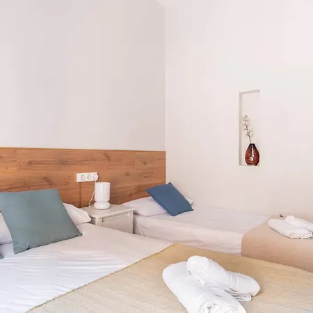 Fira Barcelona Apartment *
